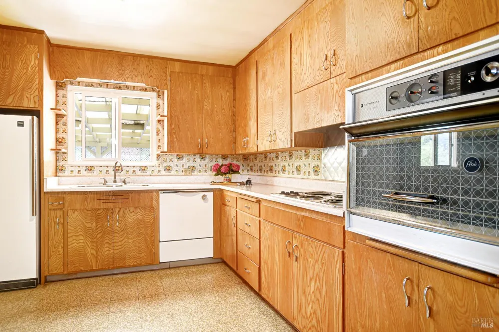 21355 Hyde Road Sonoma, CA 95476