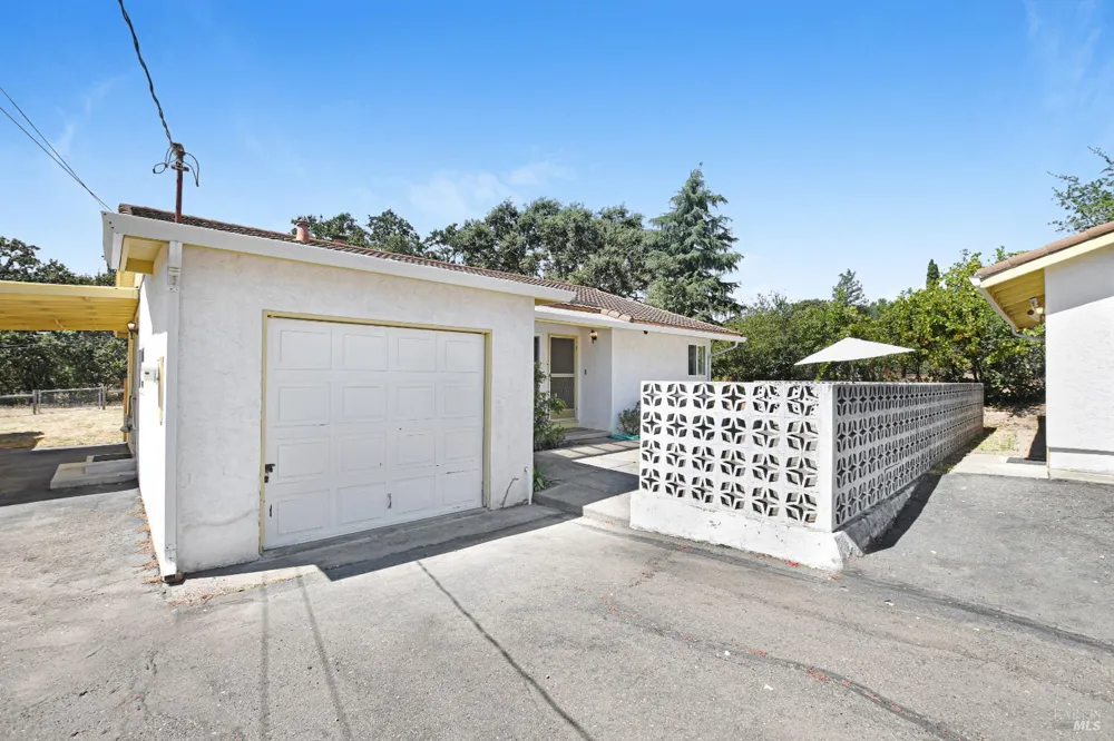 21355 Hyde Road Sonoma, CA 95476