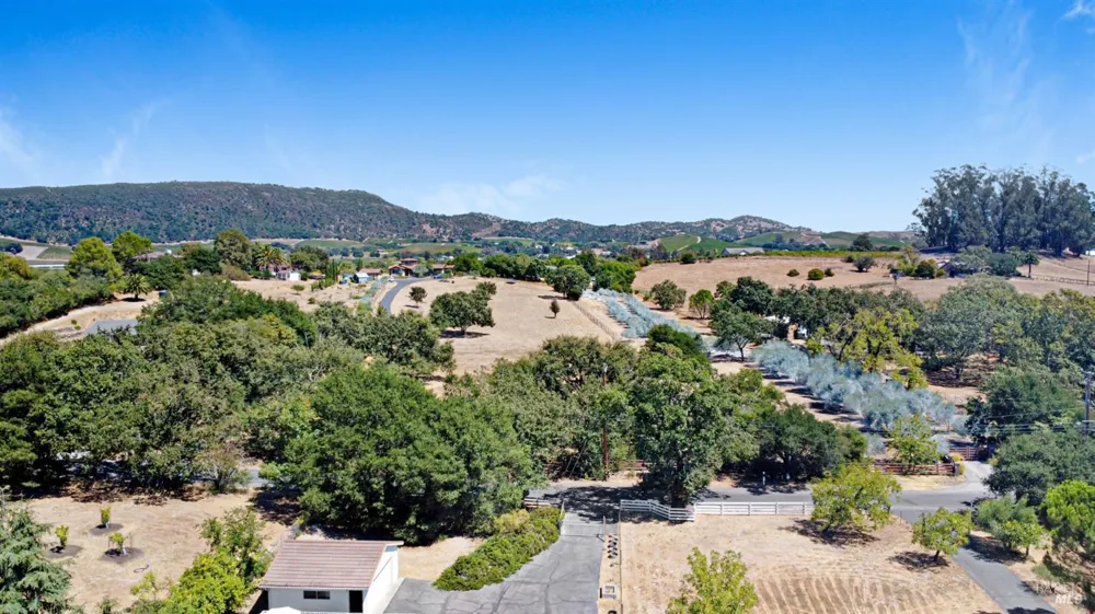 21355 Hyde Road Sonoma, CA 95476