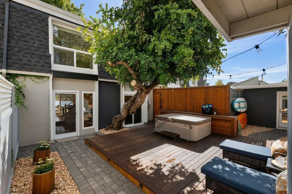 902 Bel Marin Keys Boulevard Novato, CA 94949