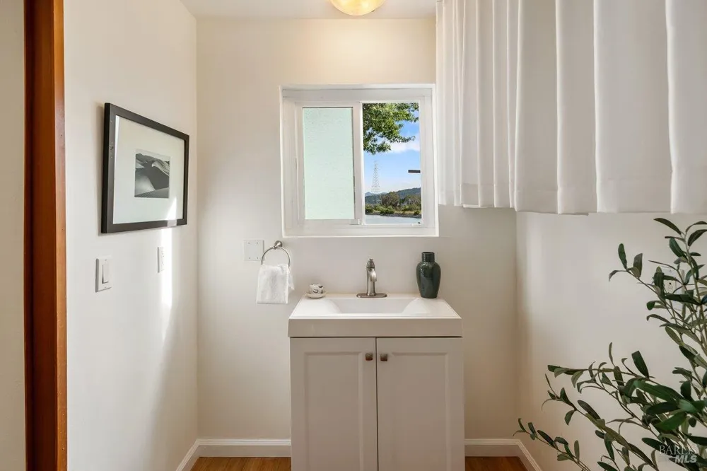 902 Bel Marin Keys Boulevard Novato, CA 94949