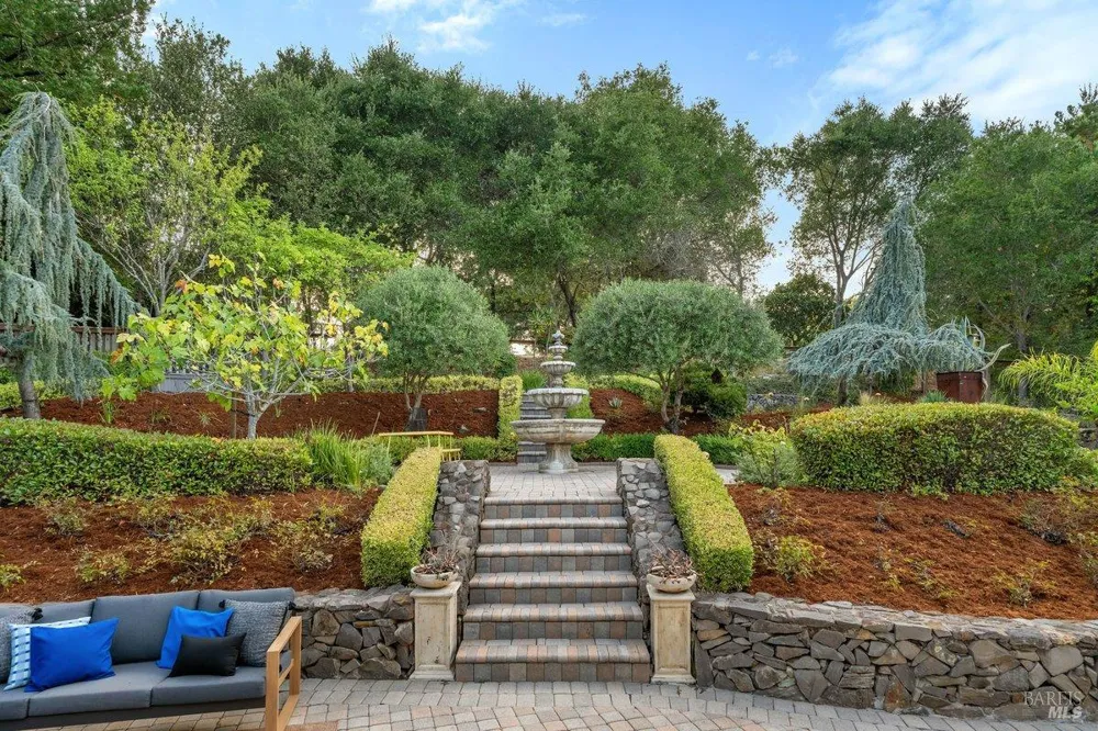 101 Windwalker Way Novato, CA 94945