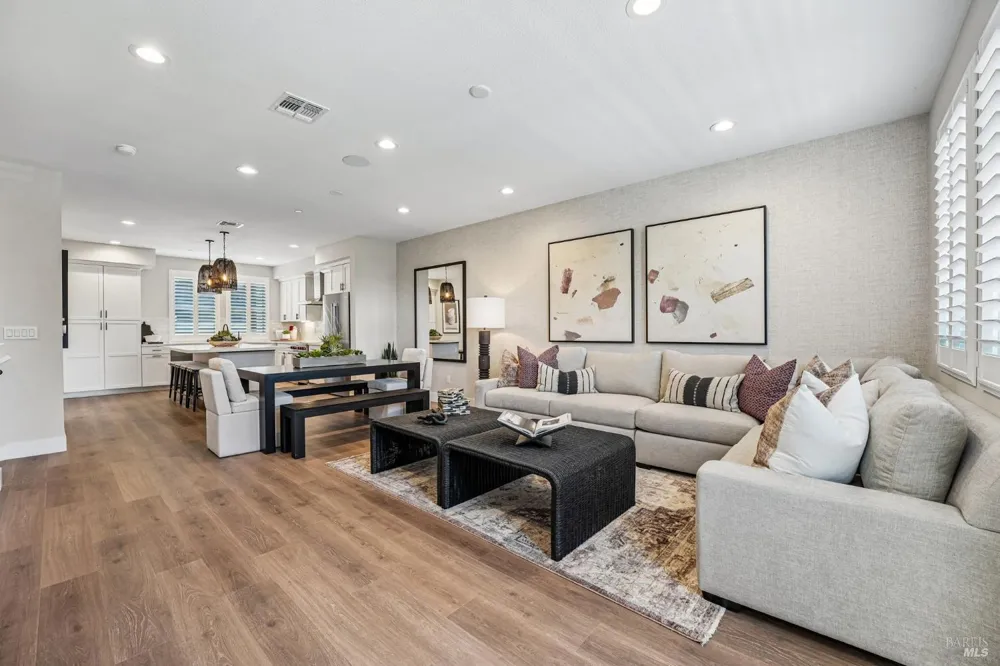 207 Pippin Court Sebastopol, CA 95407