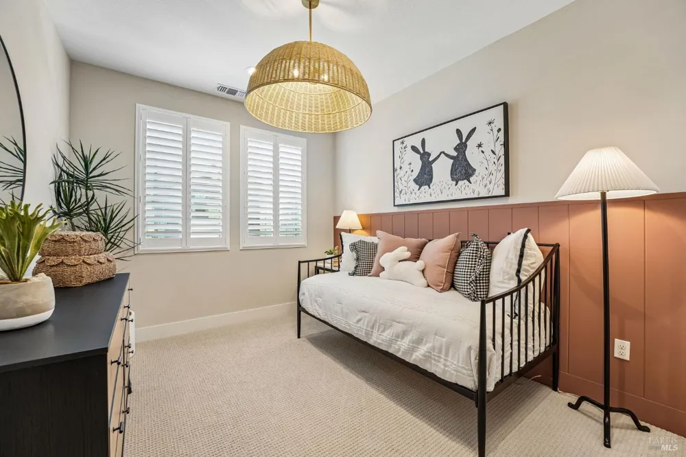 207 Pippin Court Sebastopol, CA 95407