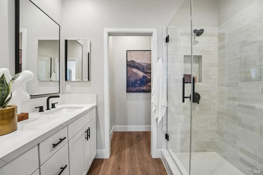 207 Pippin Court Sebastopol, CA 95407
