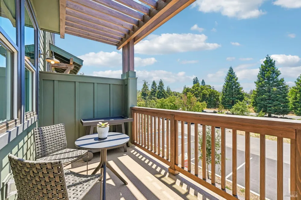 207 Pippin Court Sebastopol, CA 95407