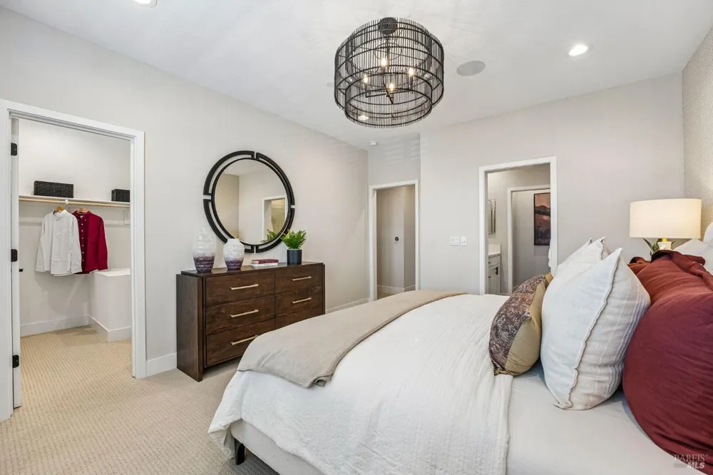 207 Pippin Court Sebastopol, CA 95407