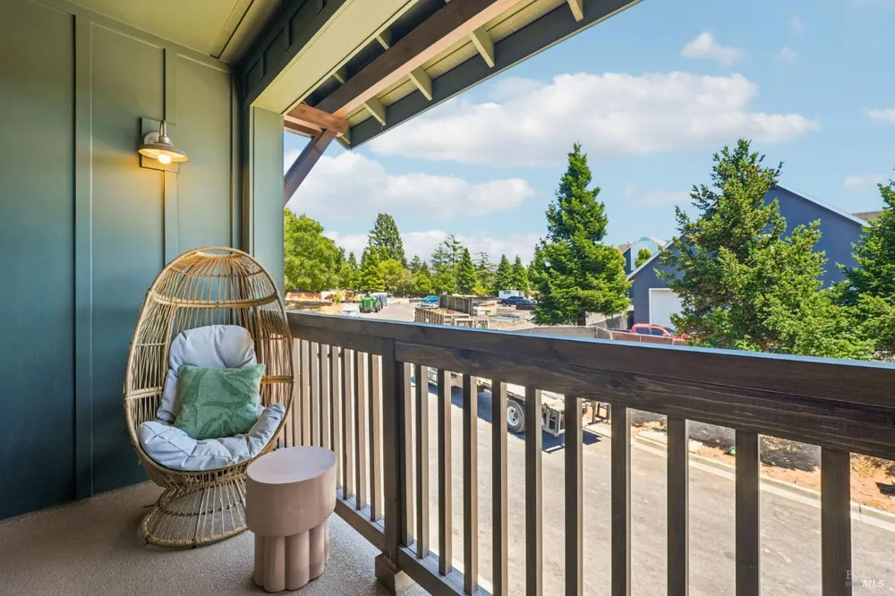 209 Pippin Court Sebastopol, CA 95407