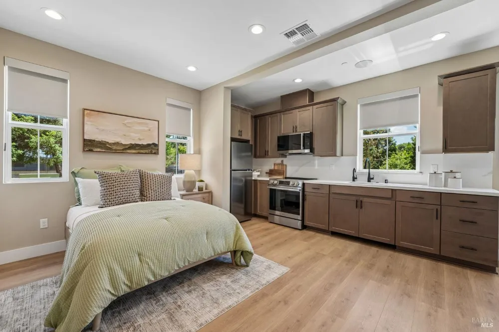 209 Pippin Court Sebastopol, CA 95407