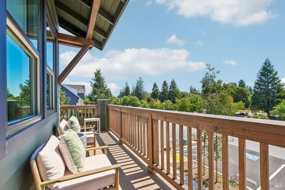 209 Pippin Court Sebastopol, CA 95407