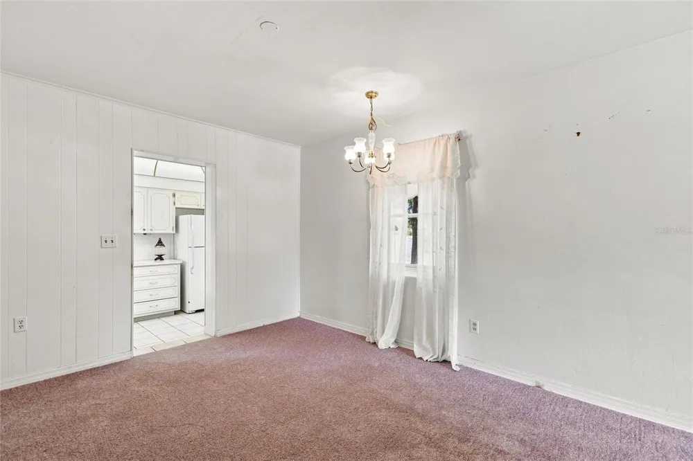 708 AVENUE E NE Winter Haven, FL 33881