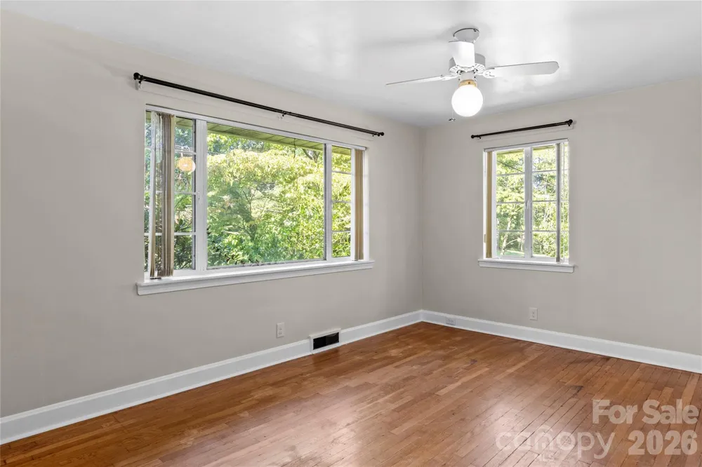1105 Graystone Drive Winston Salem, NC 27105