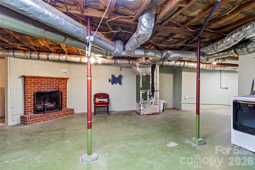1105 Graystone Drive Winston Salem, NC 27105