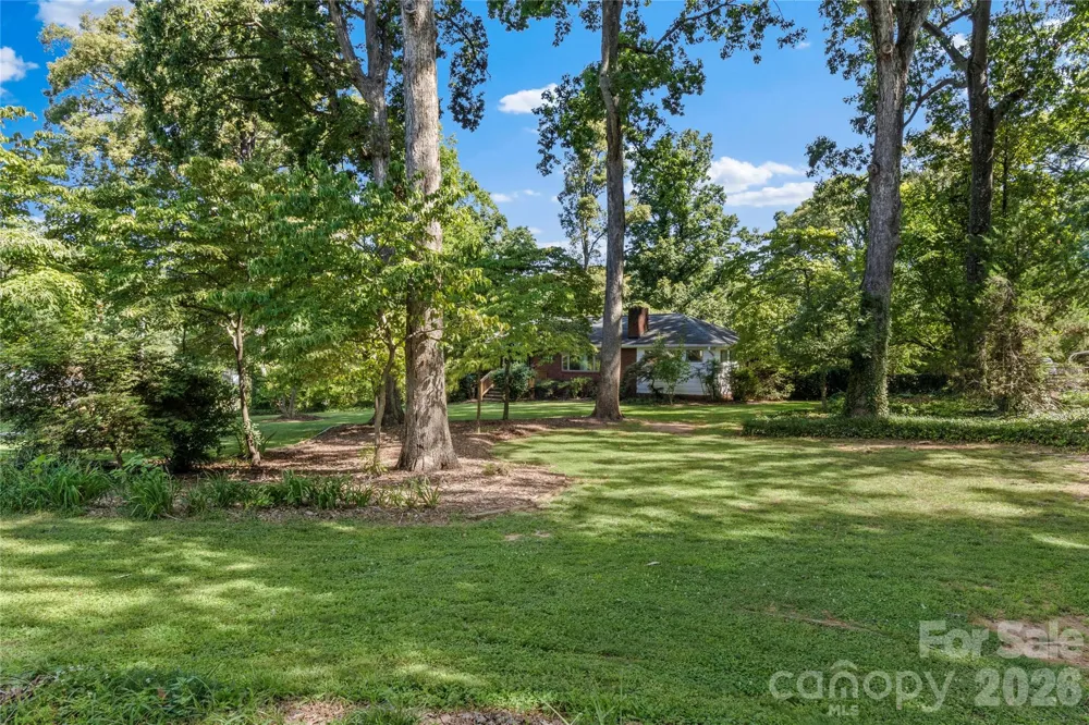 1105 Graystone Drive Winston Salem, NC 27105