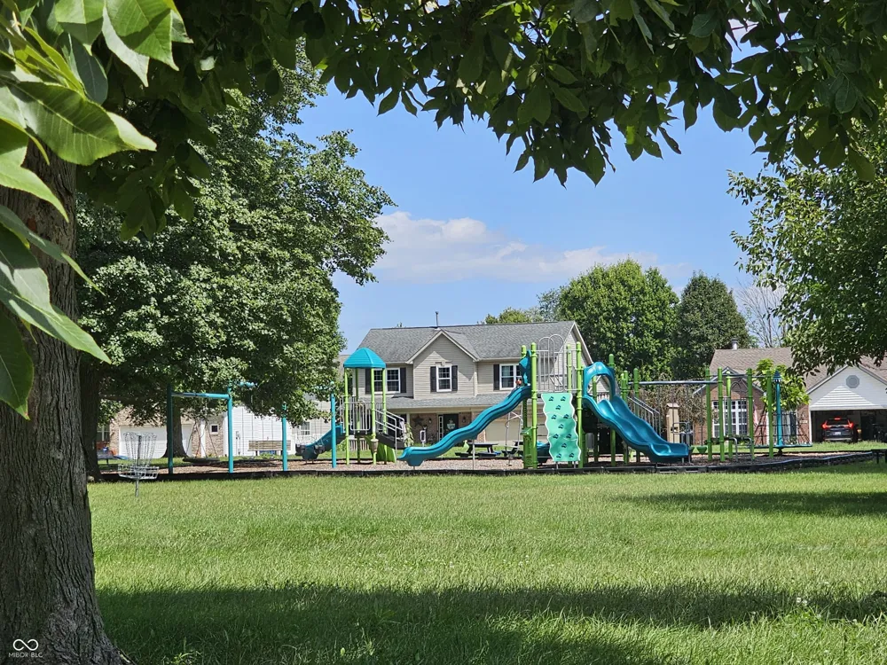 12871 Rawlings Place Fishers, IN 46038