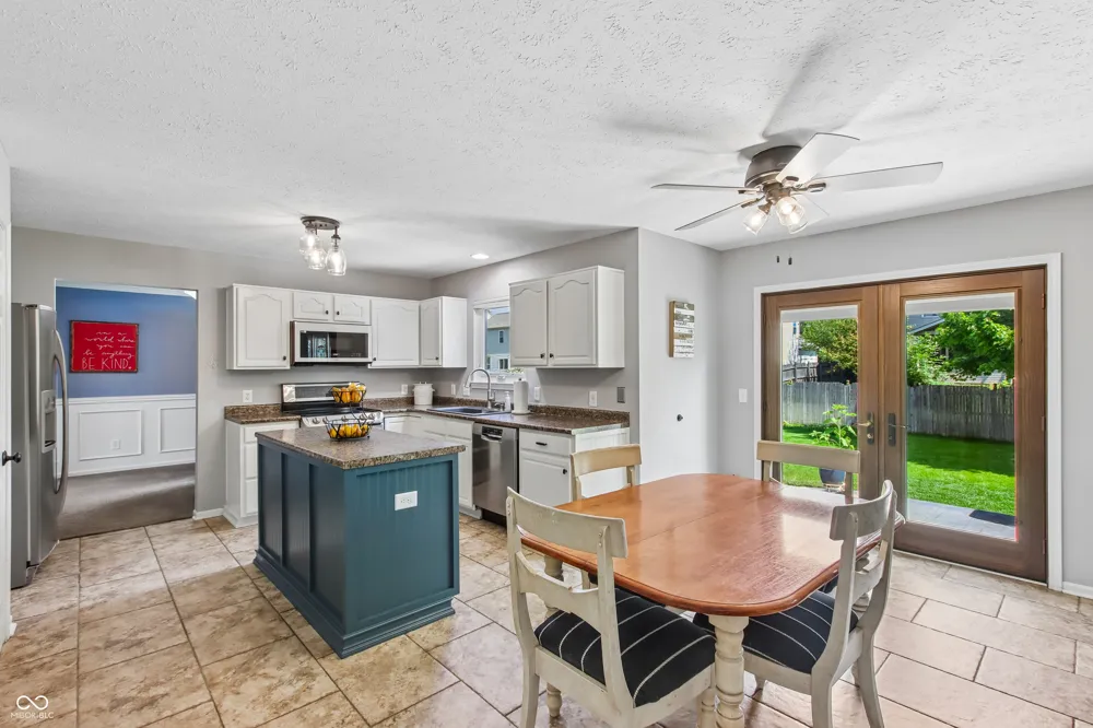 12871 Rawlings Place Fishers, IN 46038