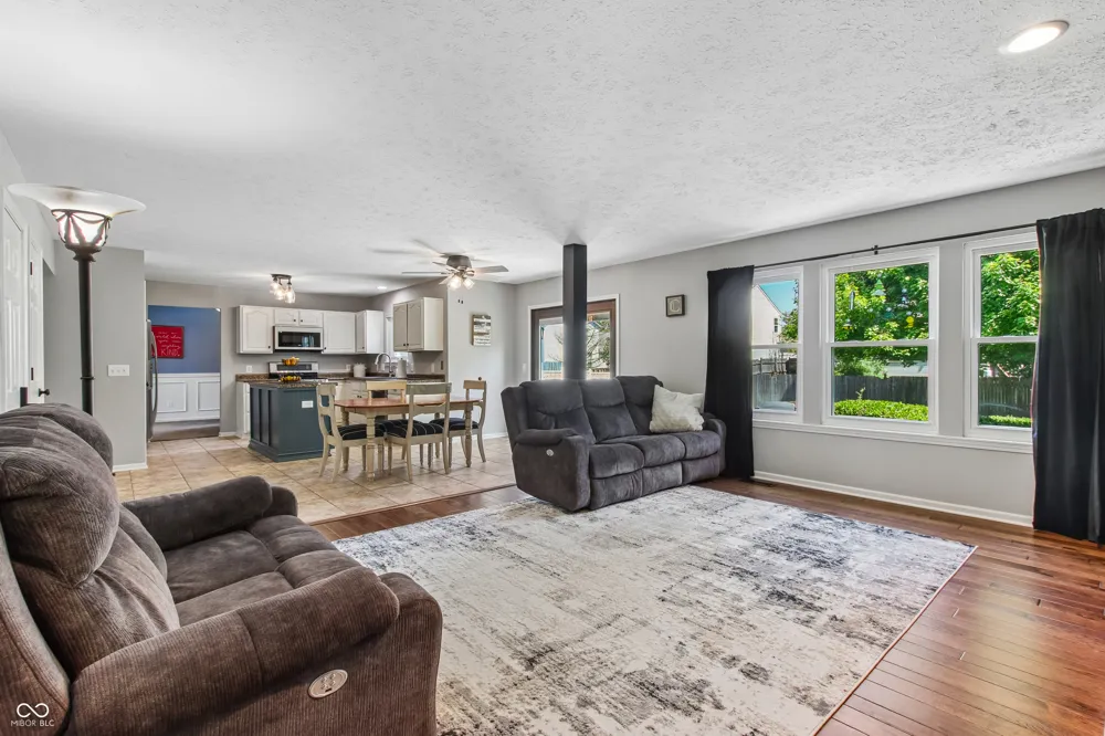 12871 Rawlings Place Fishers, IN 46038