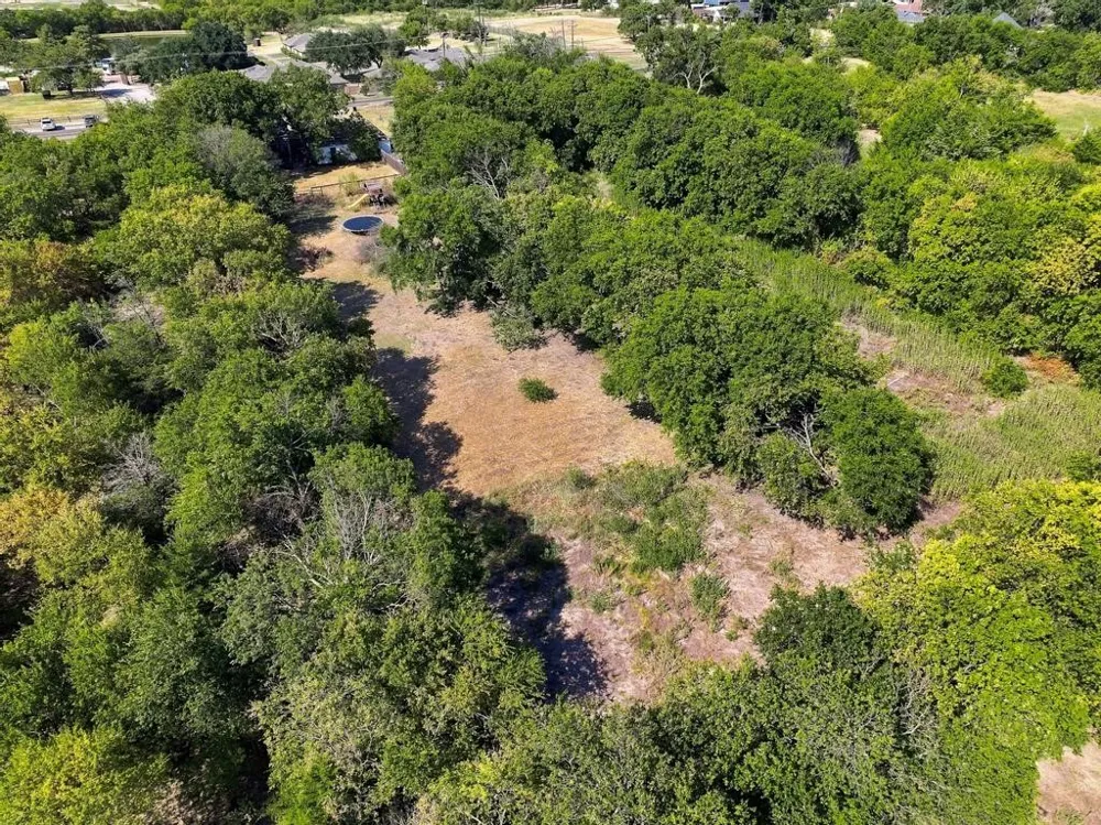 405 E College Street Gunter, TX 75058