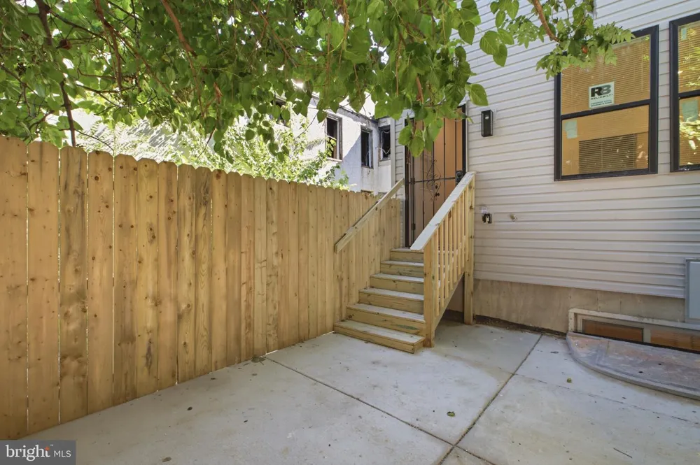 2554 12TH STREET #1 Philadelphia, PA 19133