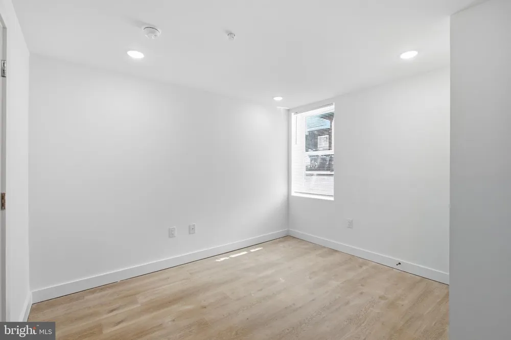 2554 12TH STREET #1 Philadelphia, PA 19133