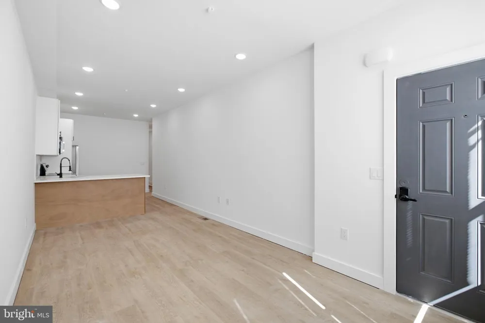 2554 12TH STREET #1 Philadelphia, PA 19133