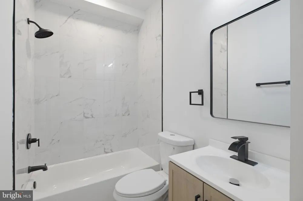 2554 12TH STREET #1 Philadelphia, PA 19133