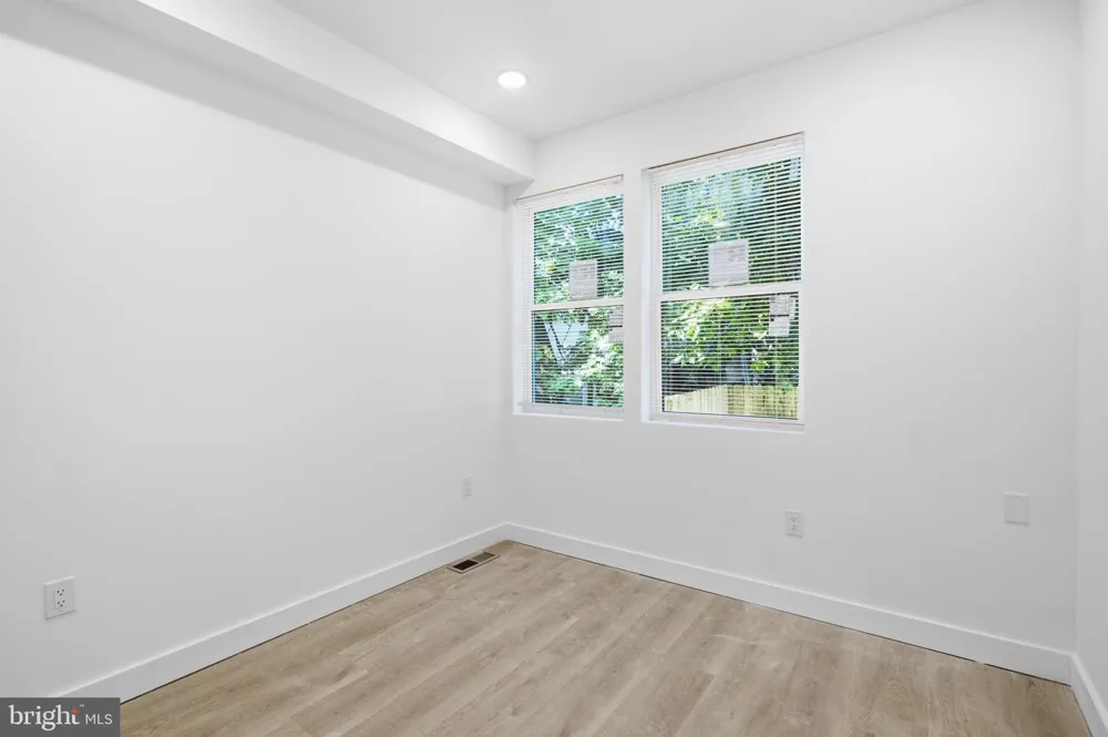 2554 12TH STREET #1 Philadelphia, PA 19133