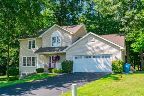 132 Kensington Court
