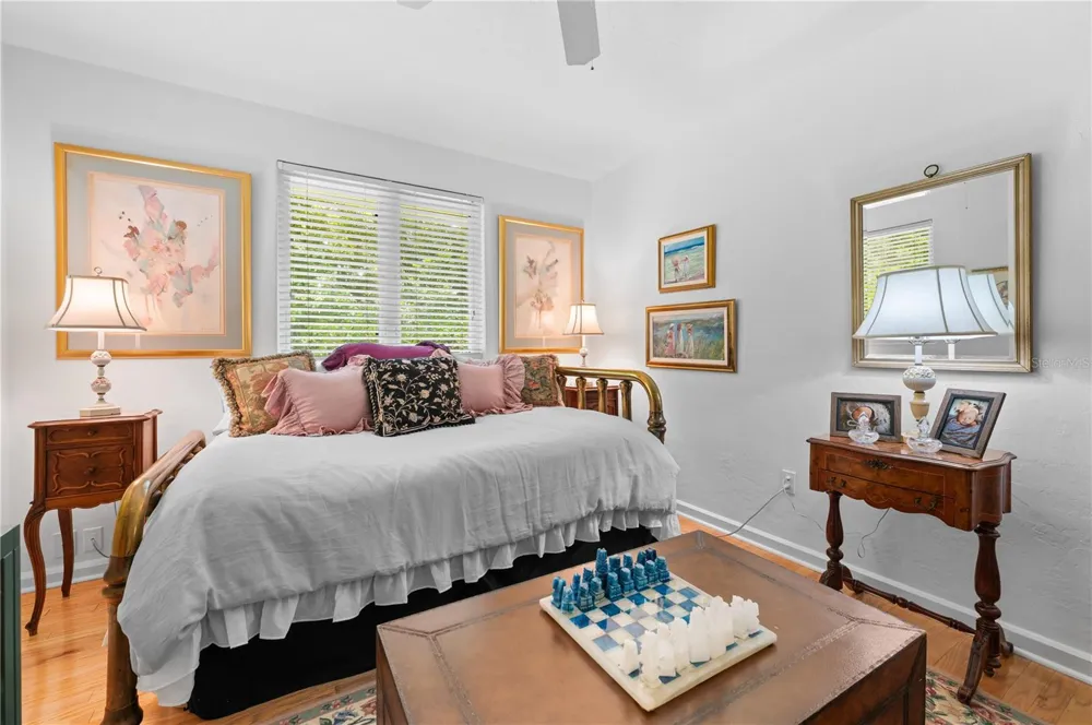 1722 NORTH DRIVE Sarasota, FL 34239