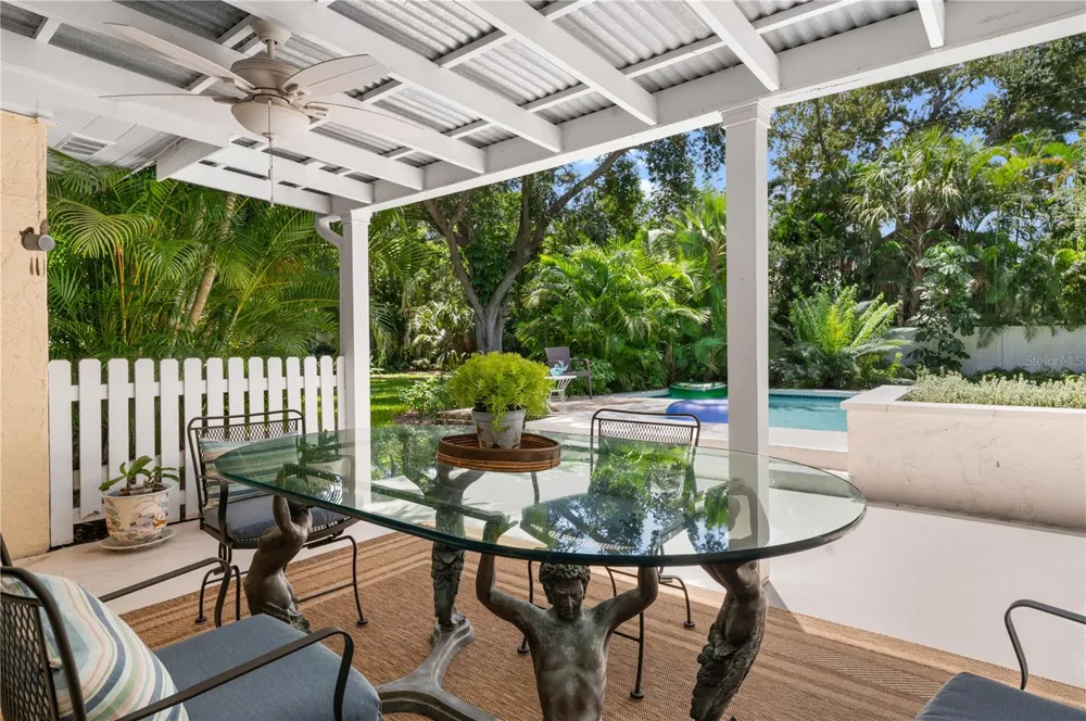 1722 NORTH DRIVE Sarasota, FL 34239
