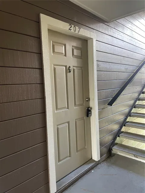 232 AFTON SQUARE #207