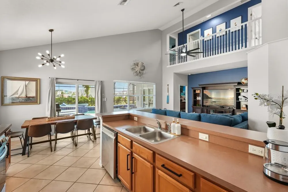 8009 ACADIA ESTATES COURT Kissimmee, FL 34747