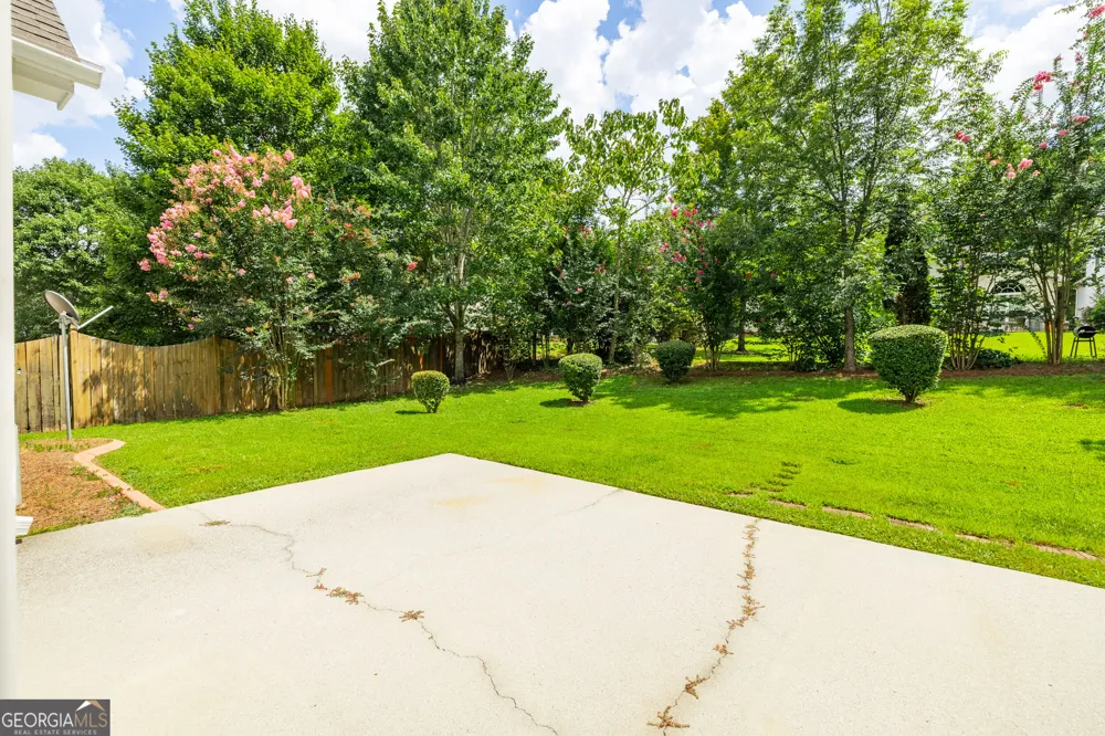 8004 Larksview DR Fairburn, GA 30213