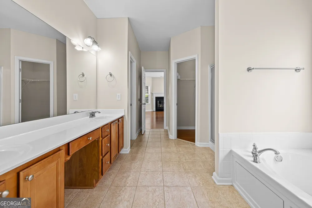 8004 Larksview DR Fairburn, GA 30213