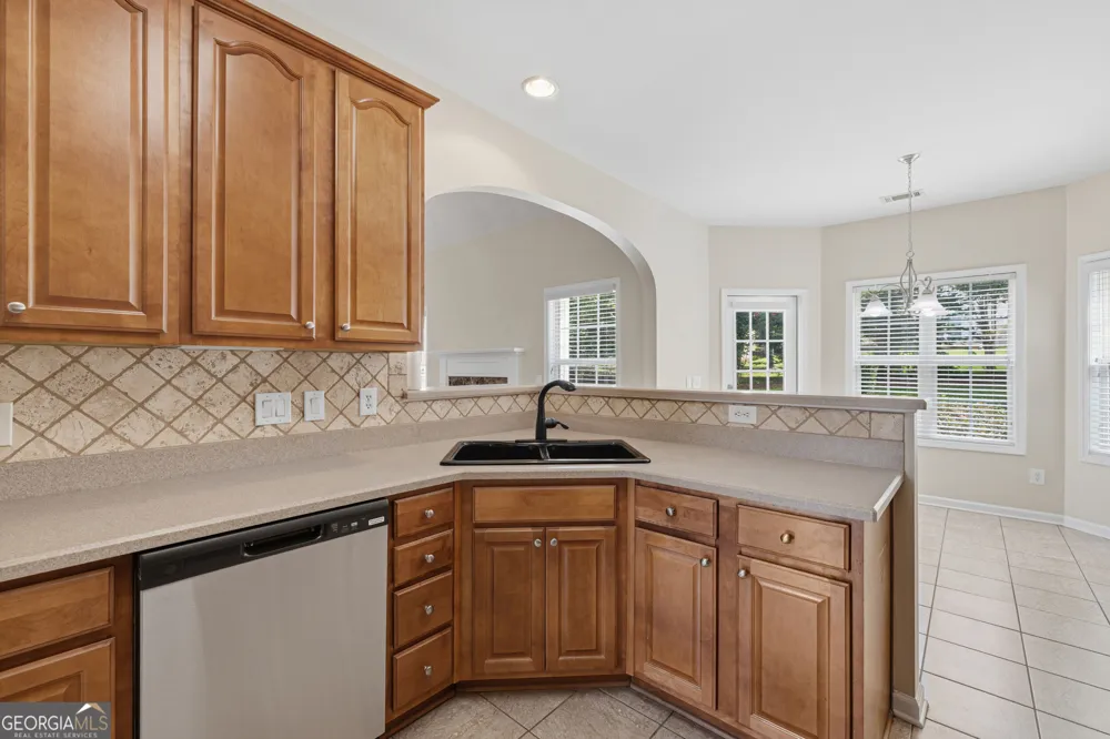 8004 Larksview DR Fairburn, GA 30213