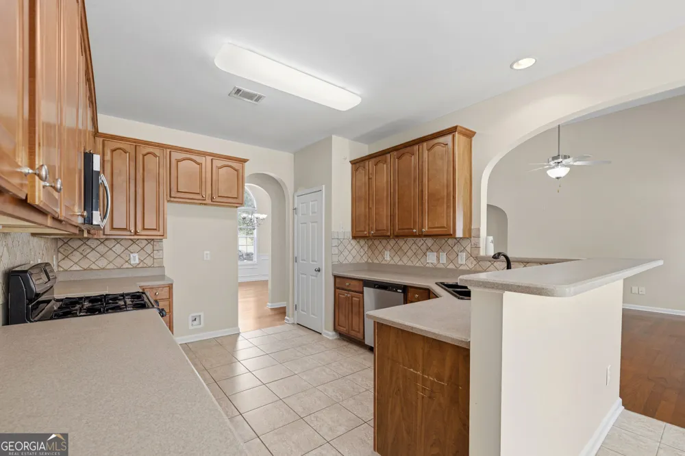 8004 Larksview DR Fairburn, GA 30213