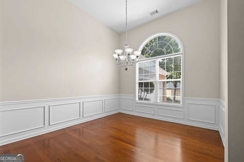 8004 Larksview DR Fairburn, GA 30213