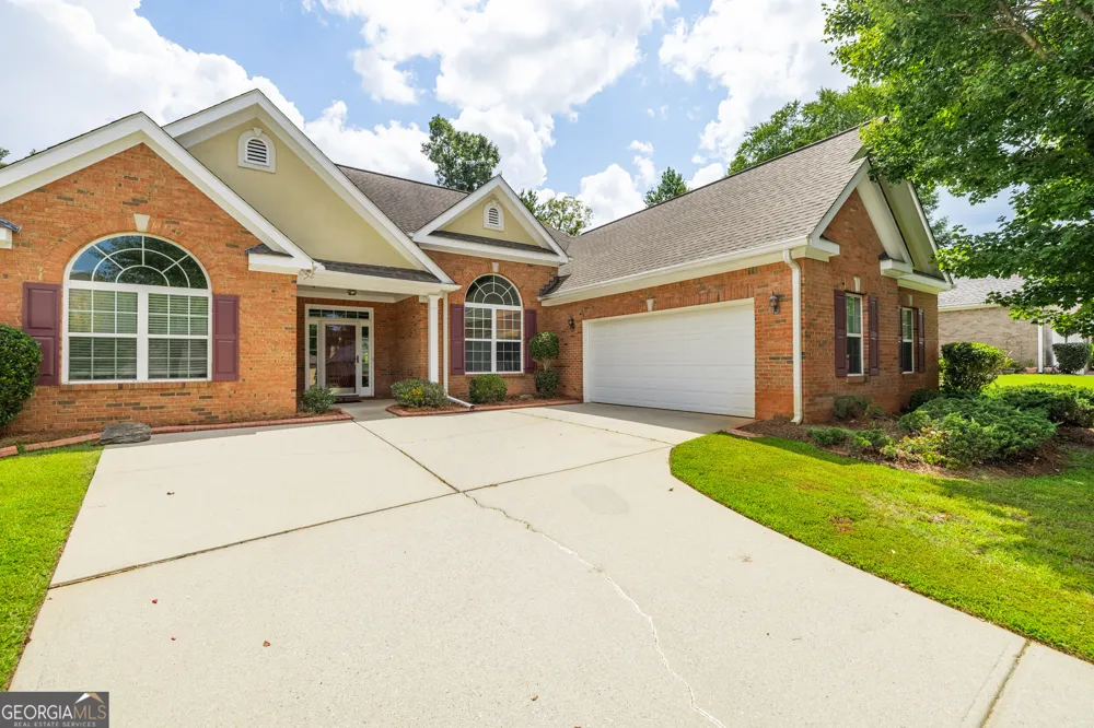 8004 Larksview DR Fairburn, GA 30213
