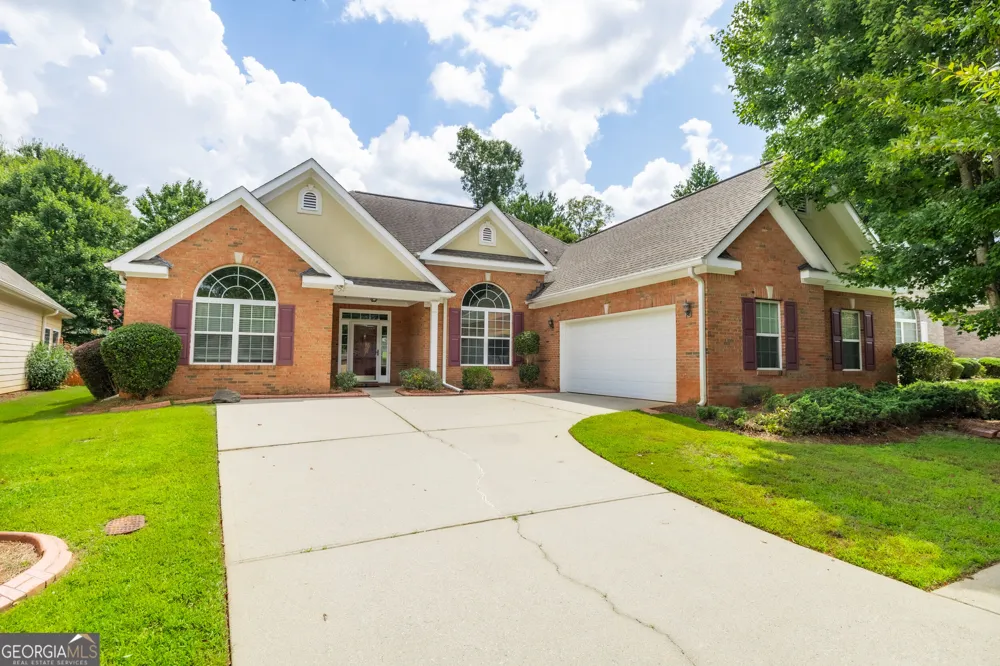 8004 Larksview DR Fairburn, GA 30213