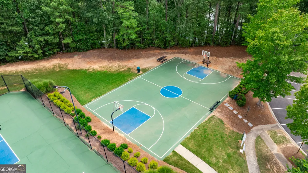 8004 Larksview DR Fairburn, GA 30213