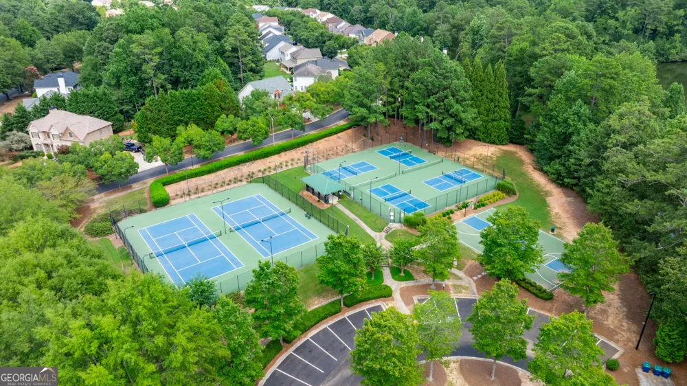 8004 Larksview DR Fairburn, GA 30213