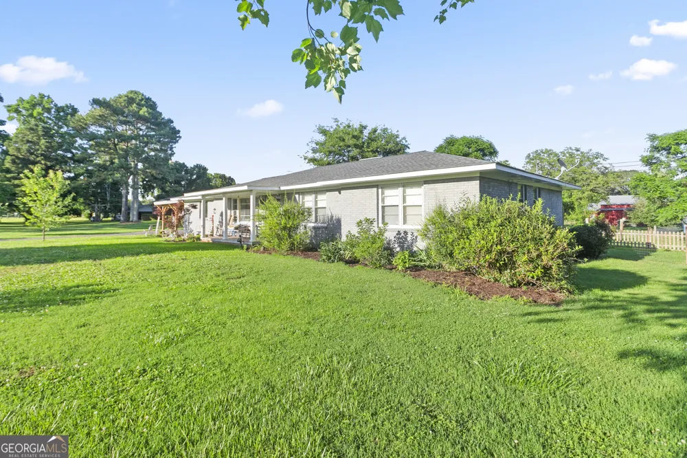 1294 Cave Spring RD Cedartown, GA 30125