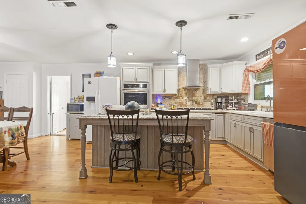 1294 Cave Spring RD Cedartown, GA 30125