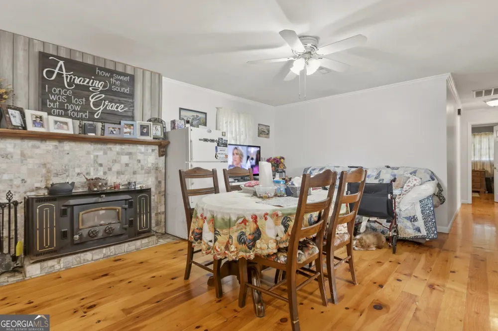 1294 Cave Spring RD Cedartown, GA 30125