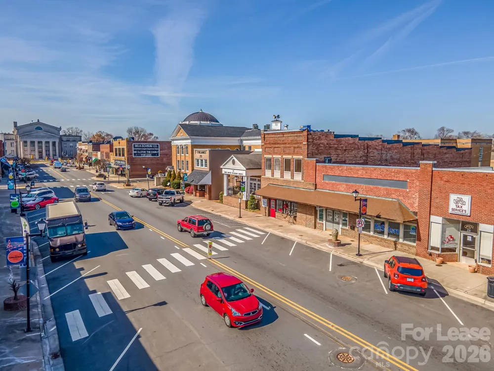 227 E Main Street Lincolnton, NC 28092