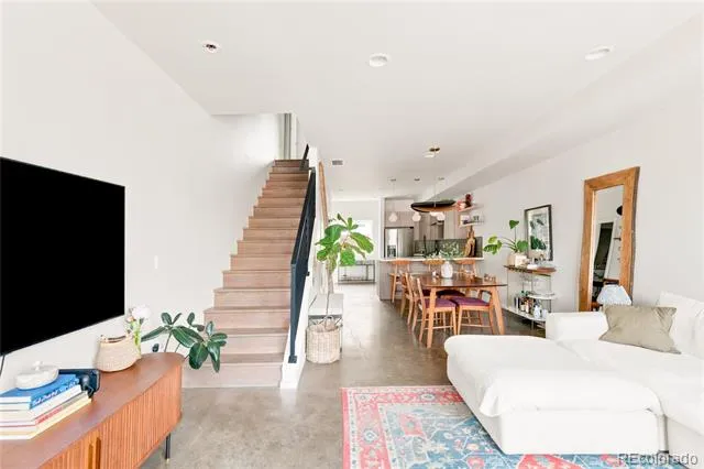 3180 E 33rd Avenue Denver, CO 80205