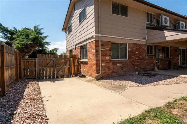 10939 E Harvard Drive Aurora, CO 80014