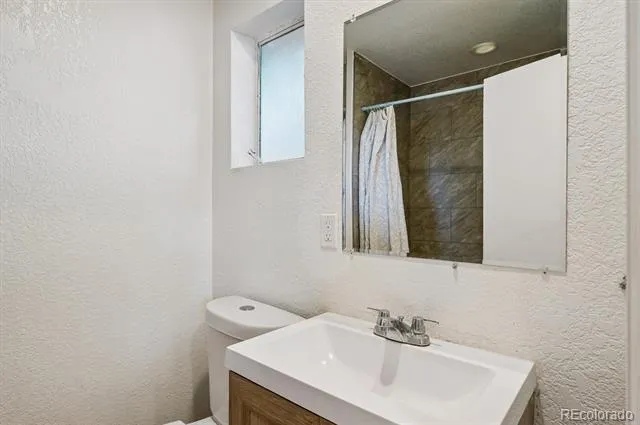1325 Lima Street Aurora, CO 80010