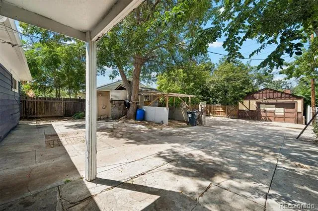 1325 Lima Street Aurora, CO 80010