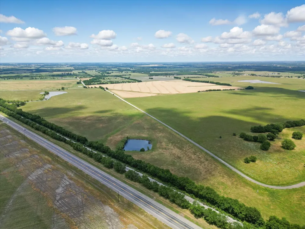 6500 County Road 1050 Celeste, TX 75423